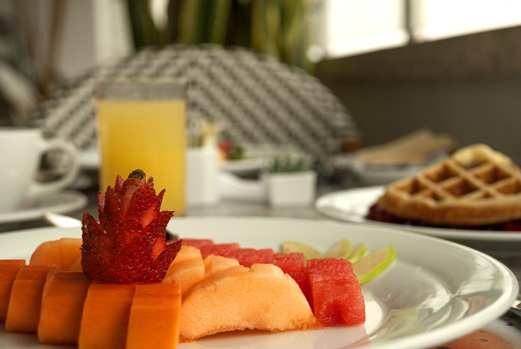 Ghl Hotel Grand Villavicencio Ngoại thất bức ảnh Fruit salad